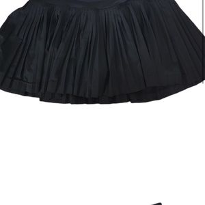 Lululemon Pleat To Street Skirt Black Size 10